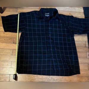 Mens used short sleeve shirt